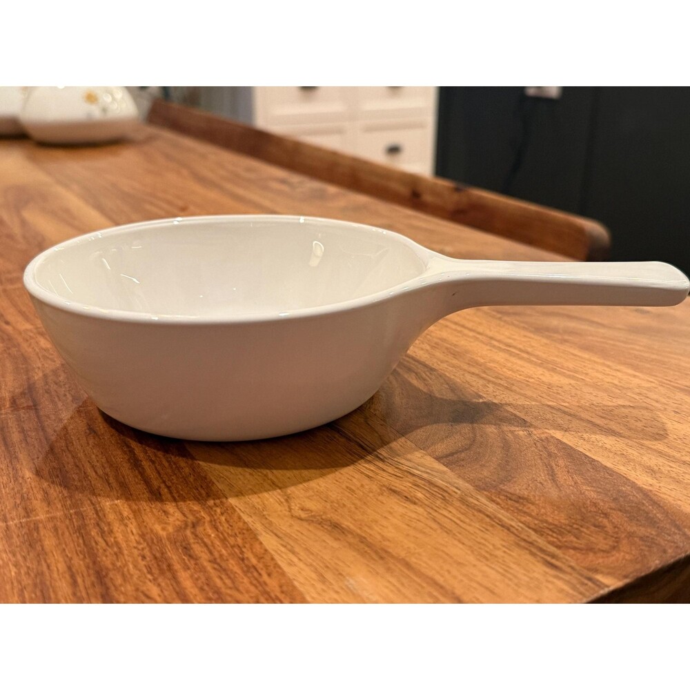 1970s Vintage Corning Ware P-81-B, 1-Pint Menuette Saucepan (Solid White)